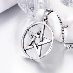 Collier vintage en acier inoxydable avec pendentif pentagramme et chaîne vénitienne