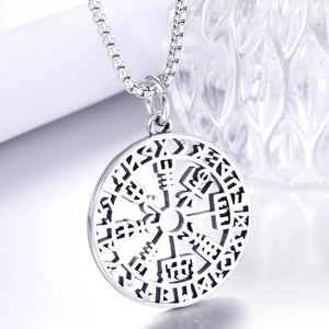 Collier avec pendentif boussole Viking en acier inoxydable rétro et gravures de runes nordiques