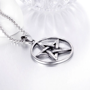 Collier avec pendentif étoile pentagramme en acier inoxydable argenté et chaîne carrée
