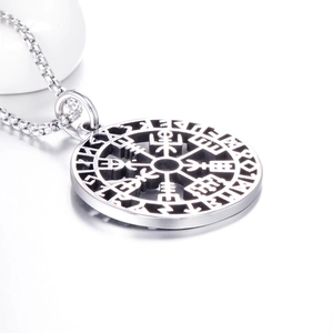 Collier boussole viking vintage argenté avec runes Vegvisir sur chaîne vénitienne