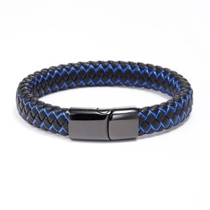 Bracelet tressé en cuir noir pour homme avec détails bleus et fermoir magnétique