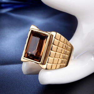 Men's gold-plated stainless steel ring with brown gemstone and grid pattern
