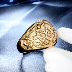 Vintage gold Freemason ring in stainless steel with compass symbol and G engraving
