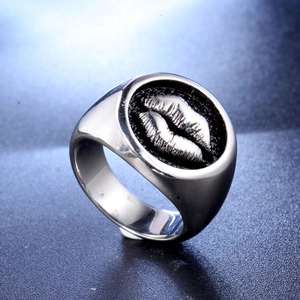 Polished stainless steel men's signet ring featuring a 3D lip relief in hip-hop style