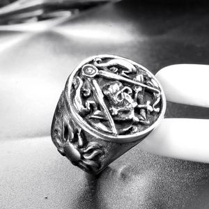 Vintage silver punk pirate skull masonic signet ring in polished stainless steel