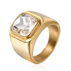 Bague pour homme en acier titane doré avec un grand zircon carré et un anneau large robuste