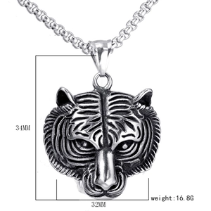 Detailed view of retro tiger head pendant with 34mm height and 32mm width dimensions