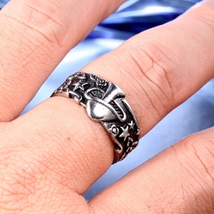 Vintage punk rock skull ring for men with mushroom and star relief in black silver finish
