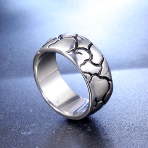 Vintage wide band titanium steel ring for men with distressed silver cracked pattern