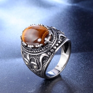 Bague punk vintage en acier inoxydable pour hommes avec œil de tigre brun ovale et gravures