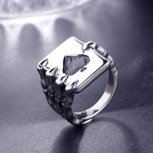 Vintage Stainless Steel Punk Ring For Men Gothic Ace Of Spades Skeleton Hand Claw Poker Biker Ring Retro Silver Jewelry