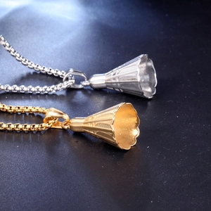 Colliers avec pendentif volant de badminton doré et argenté avec chaîne maille vénitienne
