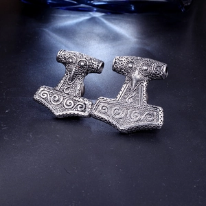 Vintage Thors Hammer Mjölnir Anhänger aus Edelstahl mit nordischen Reliefmustern