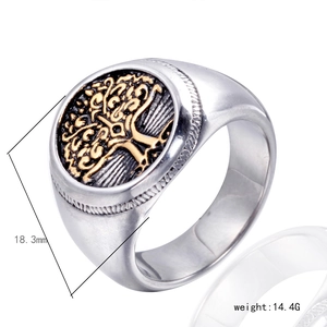Detail view of vintage tree of life signet ring with 18.3mm diameter and 14.4g weight