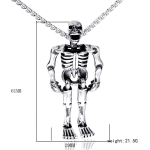 Detailed view of punk skull pendant with dimensions 61mm by 29mm and 21.5g weight