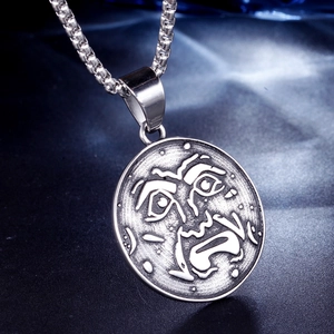 Retro stainless steel round skull pendant necklace with box chain for men