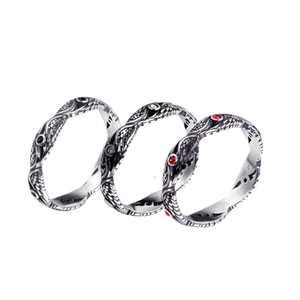 Vintage Feather Stainless Steel Rhinestone Ring For Men Women Gothic Geometric Punk Wing Engraved Finger Ring Jewelry Gift