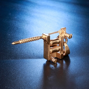 Pendentif machine à tatouer dorée style vintage en métal pour fans de hip hop