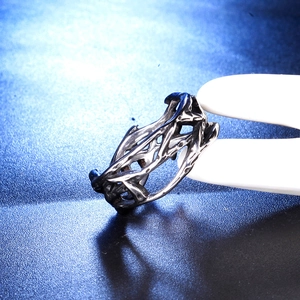 Retro crown thorn steel ring with intricate gothic branch design and oxidized finish