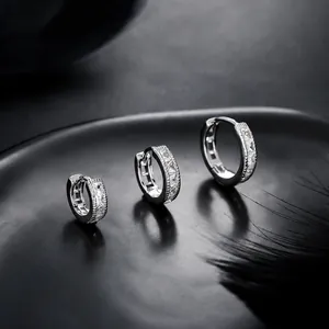 Pendientes de Aro Huggie de Strass para Hombres Mujeres Cobre Piedra Cuadrada Pendiente Individual Joyería de Moda