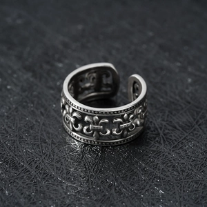 Anello aperto fiore croce cavo retrò in argento con design a incisione gotica