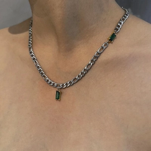 Collier Pendentif Zirconia Émeraude en Acier Inoxydable Vintage Homme Chaîne Figaro Hip Hop Bijoux Géométriques