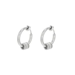 Boucles d'oreilles créoles argentées avec pendentifs texturés bijoux minimalistes unisexes