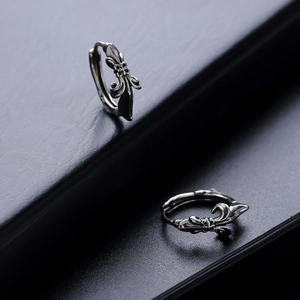 Retro silver fleur-de-lis hoop earrings for men and women in gothic hip hop style