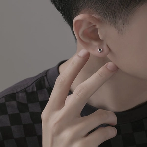 Boucles d'Oreilles Clous Trèfle Plaqué Argent Pour Hommes Femmes Strass Noir Blanc Bijoux Hip Hop Avec Tige Argent 925