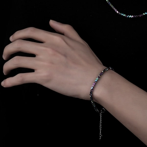 Regenboog hematiet kralenarmband met gefacetteerde stenen en verstelbare karabijnsluiting voor dames