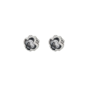 Vintage silver magnetic clip earrings with flower design and grey speckled stone