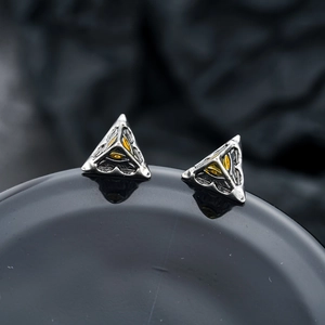 Boucles d'oreilles triangle rétro design pyramide 3D avec finition argentée pour hommes et femmes