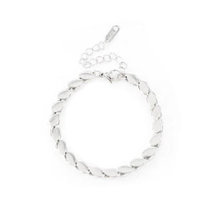 Polished silver stainless steel leaf-link chain bracelet with adjustable lobster clasp closure