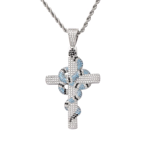 Collier pendentif croix serpent avec zircons multicolores sertis sur chaîne torsadée