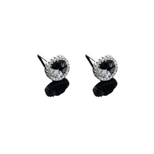 Minimalistische runde Ohrstecker mit schwarzen und weißen Zirkonia auf Silberbasis