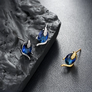 Boucles d'Oreilles Clous Serpent en Cuivre Gothique pour Hommes Femmes Strass Design Enroulement Animal Bijoux Punk Vintage