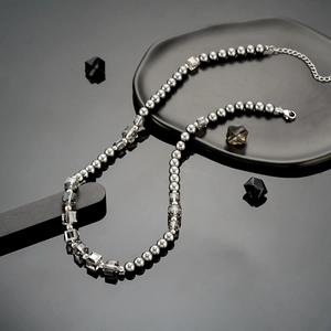 Chic hematite necklace with silver beads and grey cubes, unisex jewelry with lobster clasp