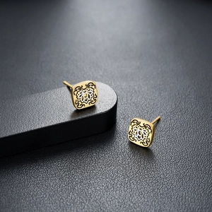 Ancient snow lotus square stud earrings with golden mandala patterns and vintage ethnic style