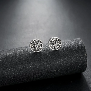Boucles d'oreilles gothiques en acier inoxydable avec étoile et tête de taureau