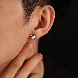 Industrial style silver gear earrings with minimalist mechanical design for men and women