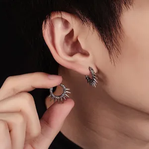 Vintage Punk Titanstahl Stachel Ohrring Für Herren Damen Distressed Gehämmerte Textur Gothischer Streetstyle Schmuck Ohrstecker