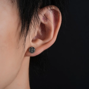 Retro sterling silver cross stud earring for men and women with vintage oxidized finish