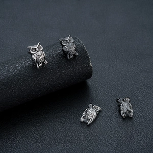 Set of 4 vintage owl magnetic earrings with antique silver finish and feather textures