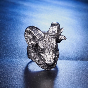 Vintage gothic ram head skull ring in stainless steel with detailed antique finish