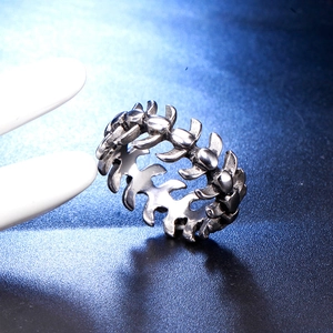 Vintage gothic punk men's stainless steel ring with spinal bone design in silver finish