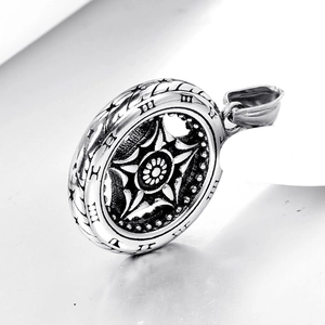 Collier avec pendentif circulaire rétro pneu étoile octogonale et chiffres romains