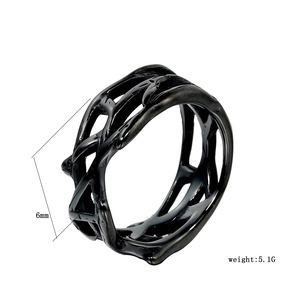 6mm black镂空 stainless steel ring with Gothic thorn branch design and 5.1g weight