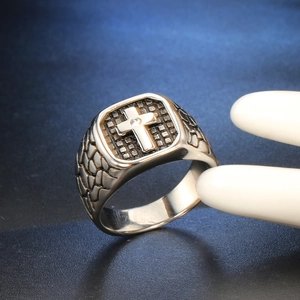 Men's stainless steel cross ring with sparkling zircon and embossed dragon scale texture