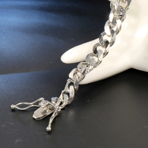 Bracelet gourmette en acier inoxydable argenté avec fermoir de sécurité double pour hommes