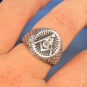 Vintage stainless steel Freemason ring for men with compass G logo and relief texture